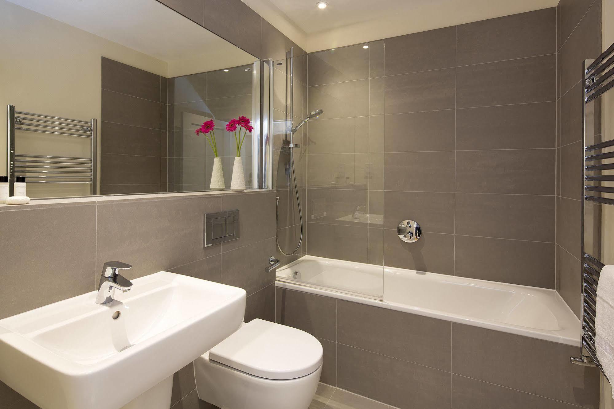 Hammersmith One London Ngoại thất bức ảnh