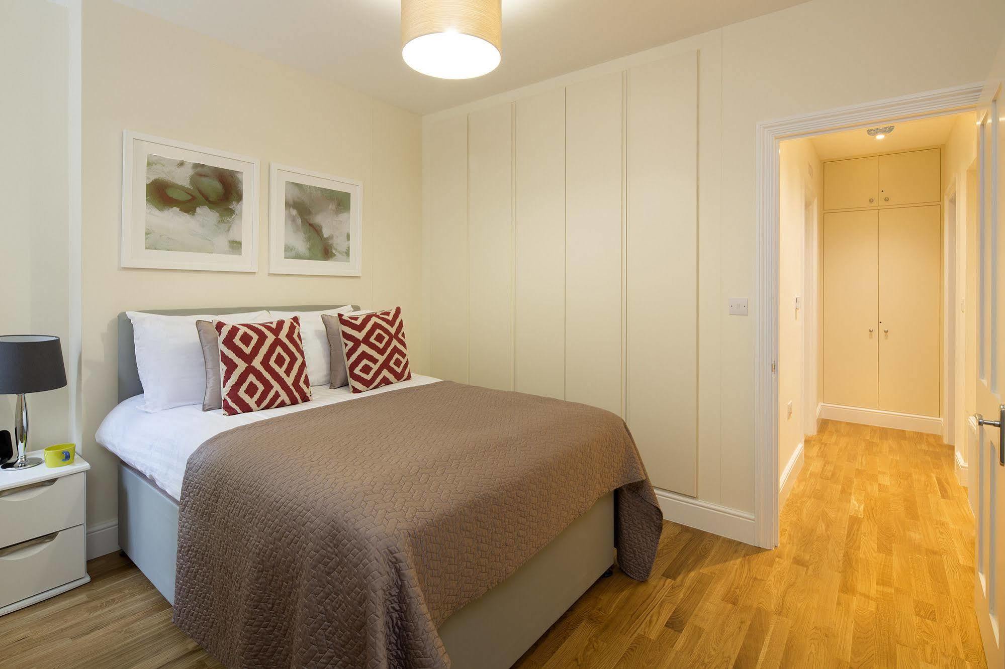 Hammersmith One London Ngoại thất bức ảnh